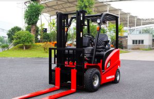Xe nâng Đồng Nai chạy điện đang được ưa chuộng