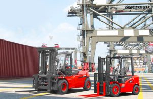 Xe nâng dầu phù hợp với hoạt động tại khu vực cảng biển